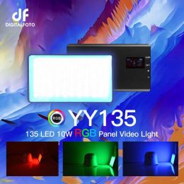 Осветитель DigitalFoto YY135 RGB 2500-8500K