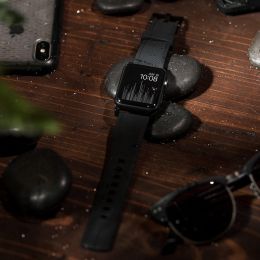 Ремешок силиконовый Nomad Rugged для Apple Watch 42/44 мм Черная застежка