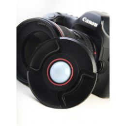 Крышка Flama FL-WB62С на объектив для защиты и установки баланса белого, 62mm, цвет черный/красный