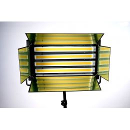 Светодиодный осветитель FST DG-004LED