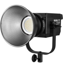 Осветитель Nanlite FS-200