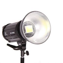 Светодиодный осветитель FST EF-100R LED 5500К
