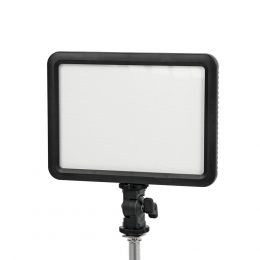 Светодиодный осветитель Godox LEDP120C