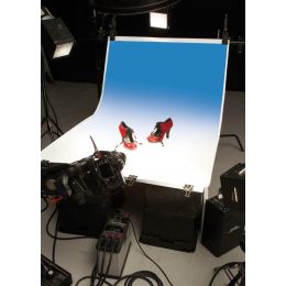 Фон ПВХ Colorama Colorgrad 110x170см White / Blue